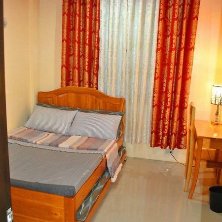 Villa Fully Ac 3Br House For 8Pax Near Airport And Sm With 100Mbps Wifi à Puerto Princesa Extérieur photo