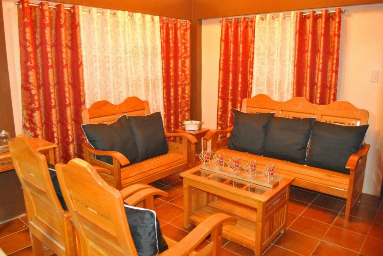 Villa Fully Ac 3Br House For 8Pax Near Airport And Sm With 100Mbps Wifi à Puerto Princesa Extérieur photo
