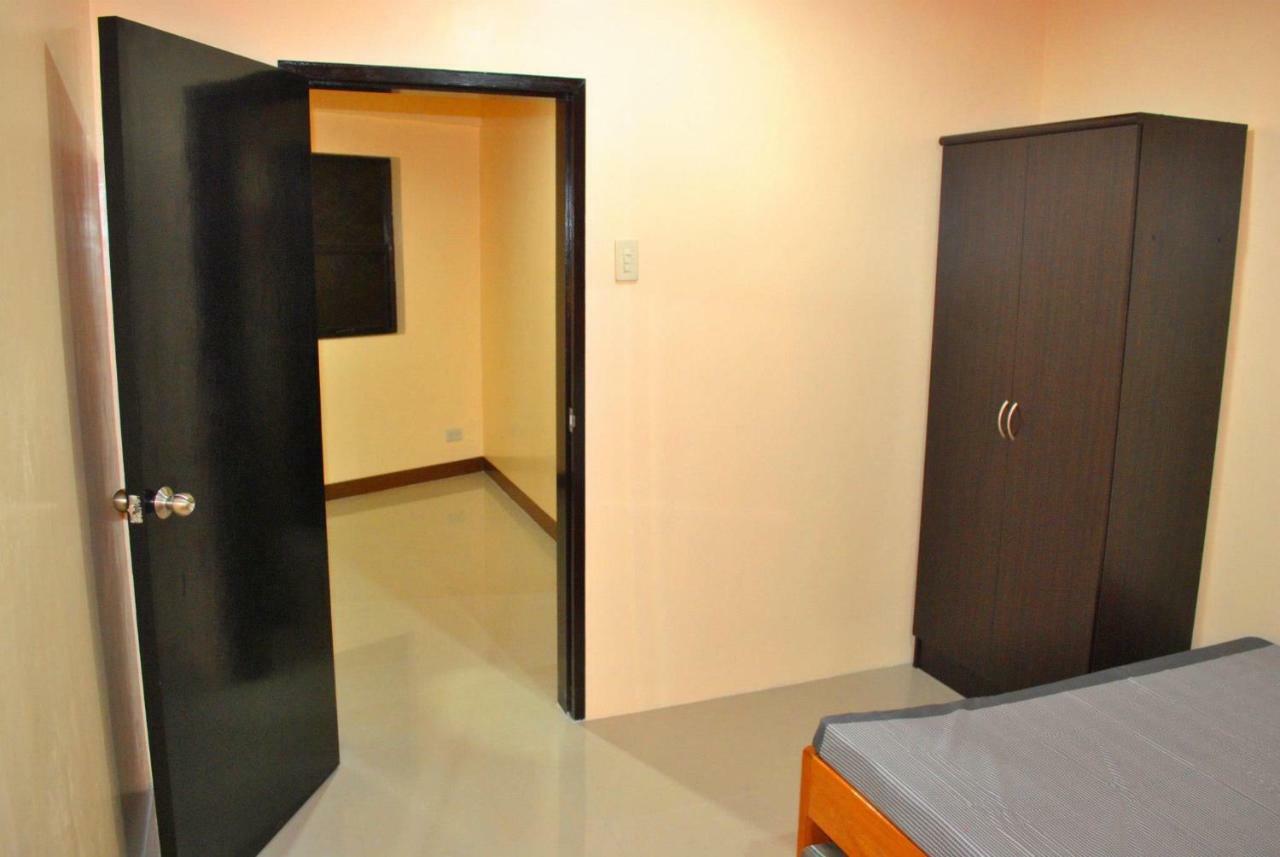 Villa Fully Ac 3Br House For 8Pax Near Airport And Sm With 100Mbps Wifi à Puerto Princesa Extérieur photo