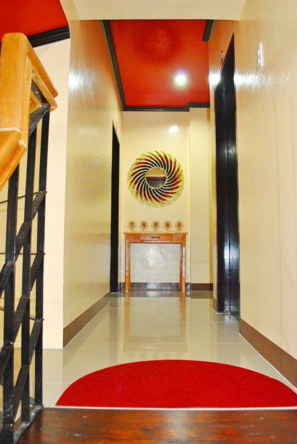 Villa Fully Ac 3Br House For 8Pax Near Airport And Sm With 100Mbps Wifi à Puerto Princesa Extérieur photo