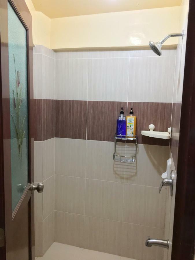 Villa Fully Ac 3Br House For 8Pax Near Airport And Sm With 100Mbps Wifi à Puerto Princesa Extérieur photo