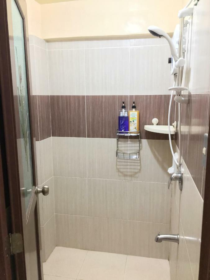 Villa Fully Ac 3Br House For 8Pax Near Airport And Sm With 100Mbps Wifi à Puerto Princesa Extérieur photo